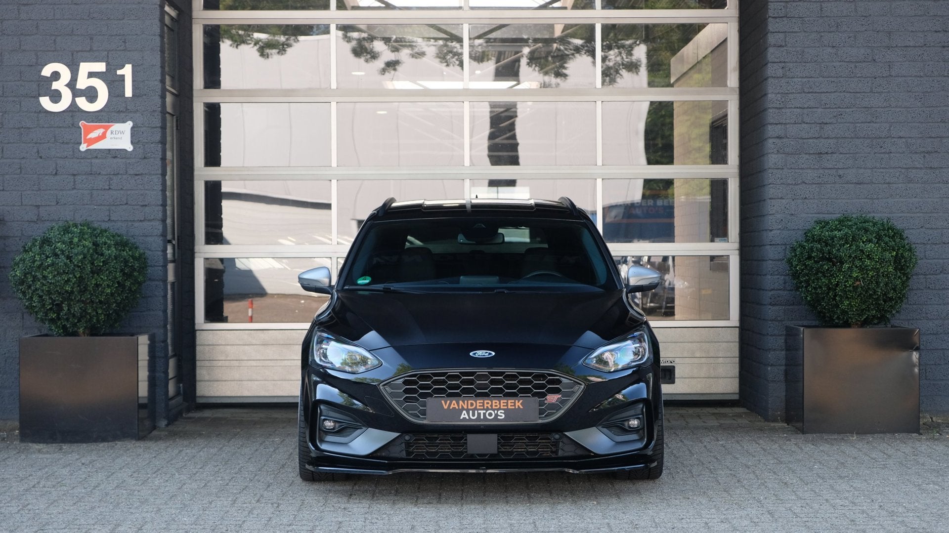 Ford Focus Wagon 2.3 EcoBoost ST-3 B&O|Carplay|Milltek|Vol!, Auto's, Gebruikt, Zwart, 4 cilinders, Origineel Nederlands