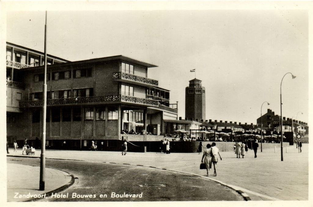 Zandvoort, Hotel Bouwes en Boulevard - 1955 gelopen, Ophalen of Verzenden, 1940 tot 1960, Gelopen, Noord-Holland