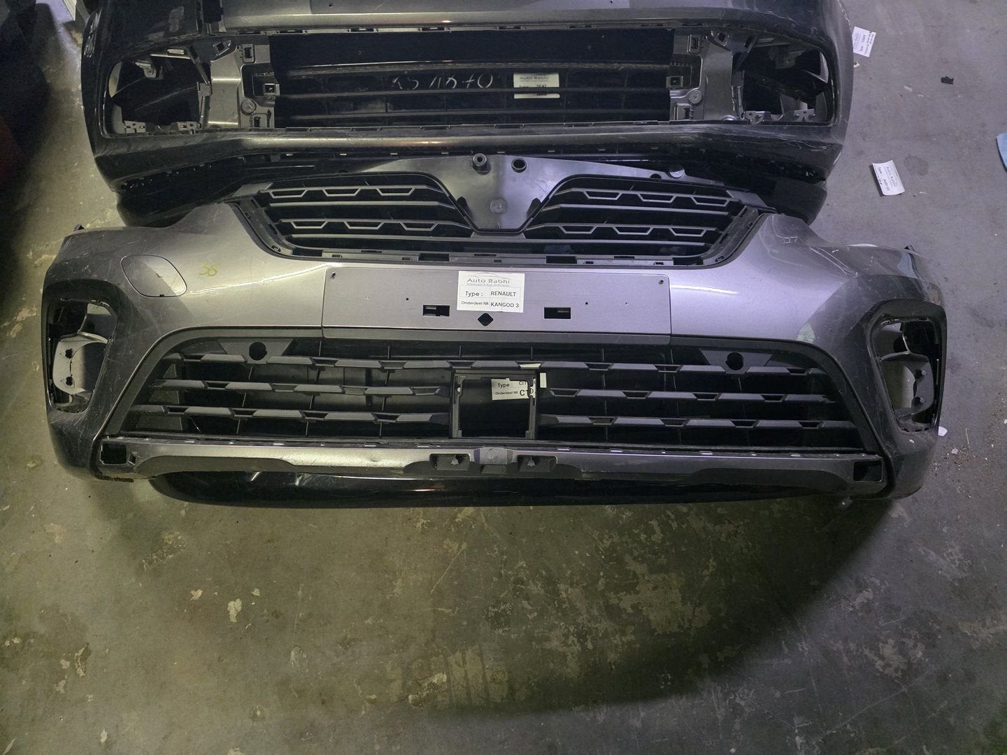 Voorbumper Renault Kangoo 3 III 21-, Auto-onderdelen, Gebruikt, -, -, Ophalen of Verzenden