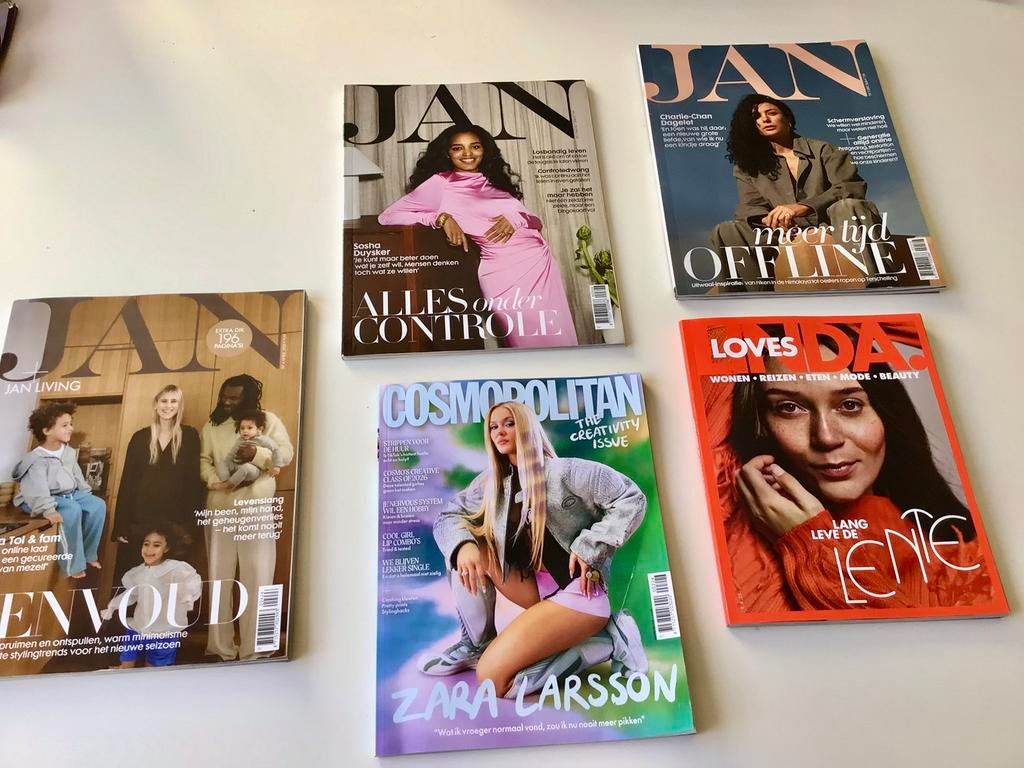 5 nieuwste nummers van magazines Jan, Linda en Cosmopolitan, Verzenden, Zo goed als nieuw, Damesbladen