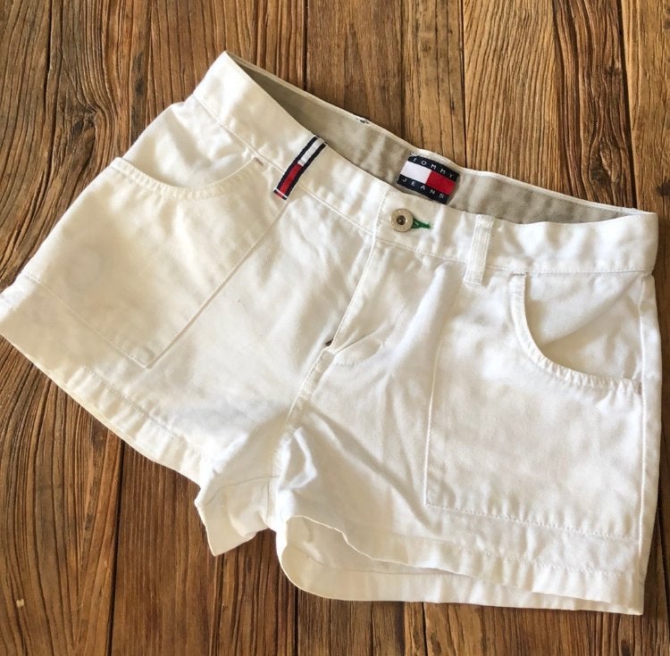 Witte Tommy Jeans korte broek - Maat 34 (XS), Kort, Wit, Ophalen of Verzenden, Zo goed als nieuw