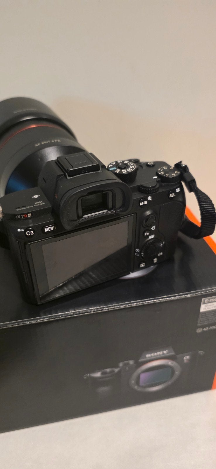 Sony a7riii A Samyang 85mm Ruilen Sony rx10 m4, Audio, Tv en Foto, Fotocamera's Digitaal, Kantelbaar/draaibaar scherm, Spiegelreflex