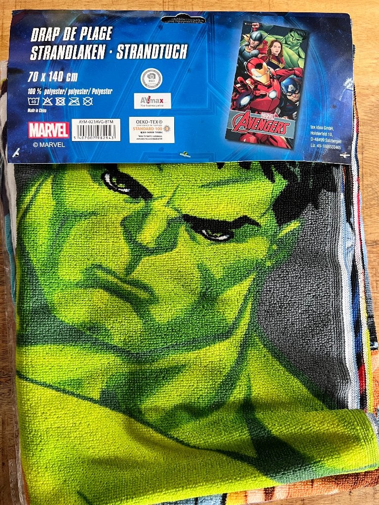 Disney badhanddoek 70x140, Verzamelen, Disney, Ophalen of Verzenden, Overige figuren, Nieuw, Kleding of Textiel