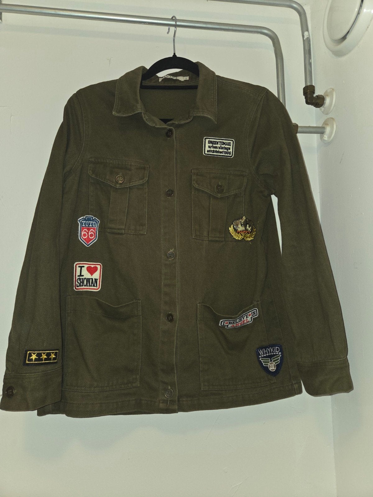 IVIVI - Stoere legergroene jas met patches - Maat L, Maat 42/44 (L), Ophalen of Verzenden, Zo goed als nieuw, IVIVI
