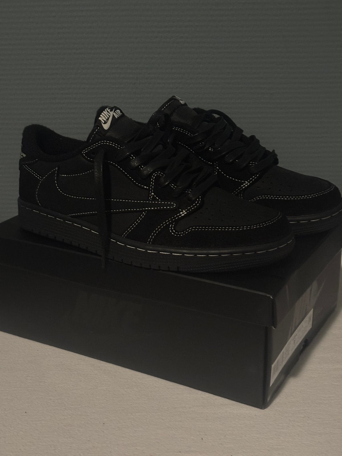 Nike Air Jordan 1 Low Travis Scott Black Phanthom (maat 43), Ophalen of Verzenden, Nieuw, Zwart, Sneakers of Gympen