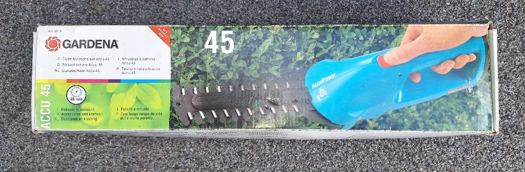 Heggeschaar, oplaadbaar van Gardena nieuwstaat, Ophalen, Zo goed als nieuw, 30 tot 50 cm, Elektrisch