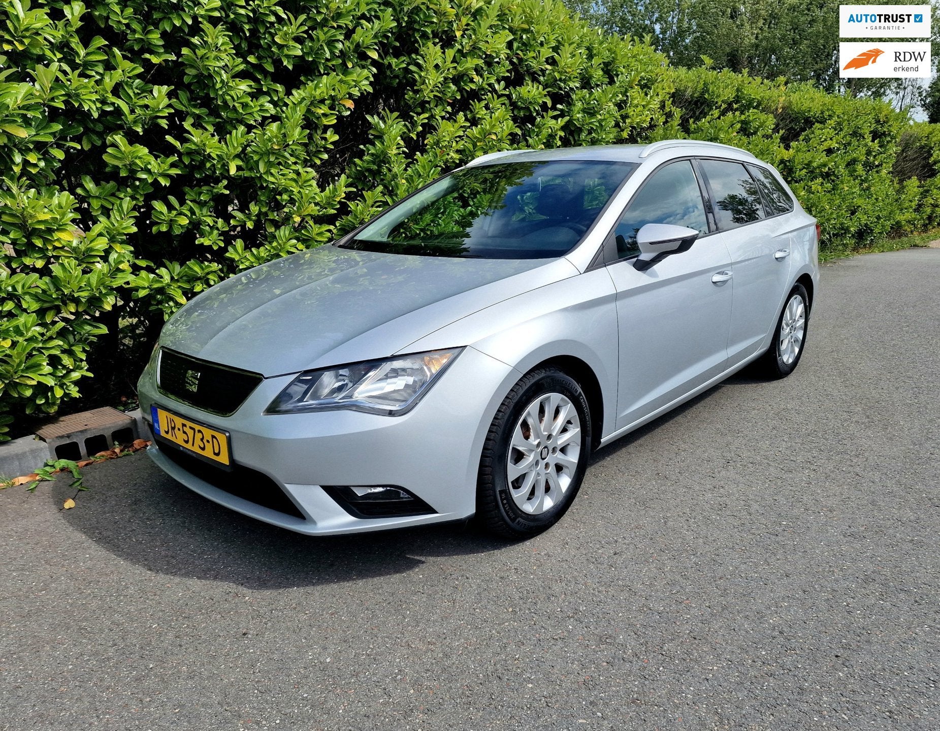 Seat Leon ST 1.0 EcoTSI Style Connect Cr Control Airco Trekh, Auto's, Voorwielaandrijving, Dealer onderhouden, Stof, Gebruikt