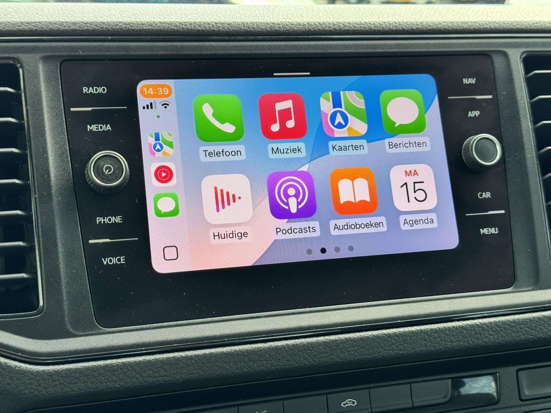 Volkswagen Crafter 35 2.0 TDI L4 DC Carplay Cruise control A, Auto's, Voorwielaandrijving, Dealer onderhouden, Stof, Gebruikt