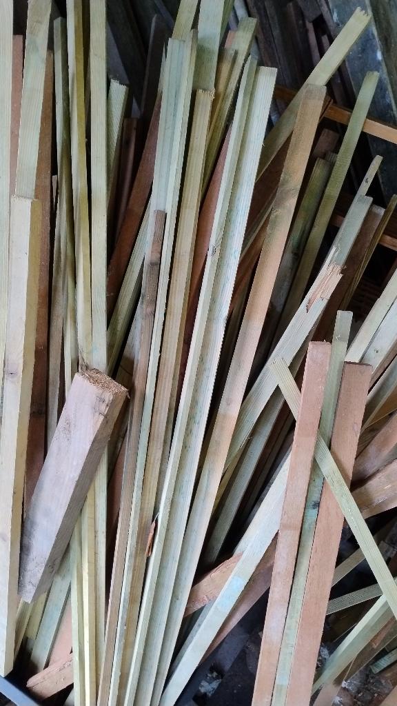 Stapel hardhouten latjes, Ophalen, Minder dan 25 mm, Overige typen, Zo goed als nieuw