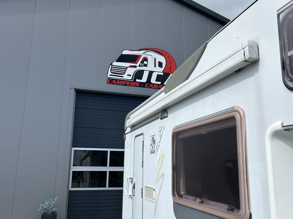 Foto 9 van Knaus Sun Traveller 605MF 6-Persoons Fiat Ducato 2.8JTD
