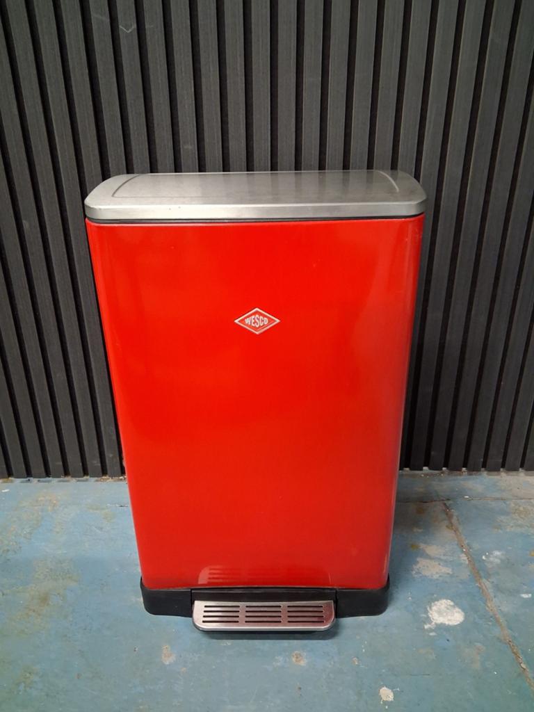 Wesco Prullenbak Rood - Stijlvol en Functioneel, Gebruikt, Met pedaal, Verzenden, 30 tot 40 liter