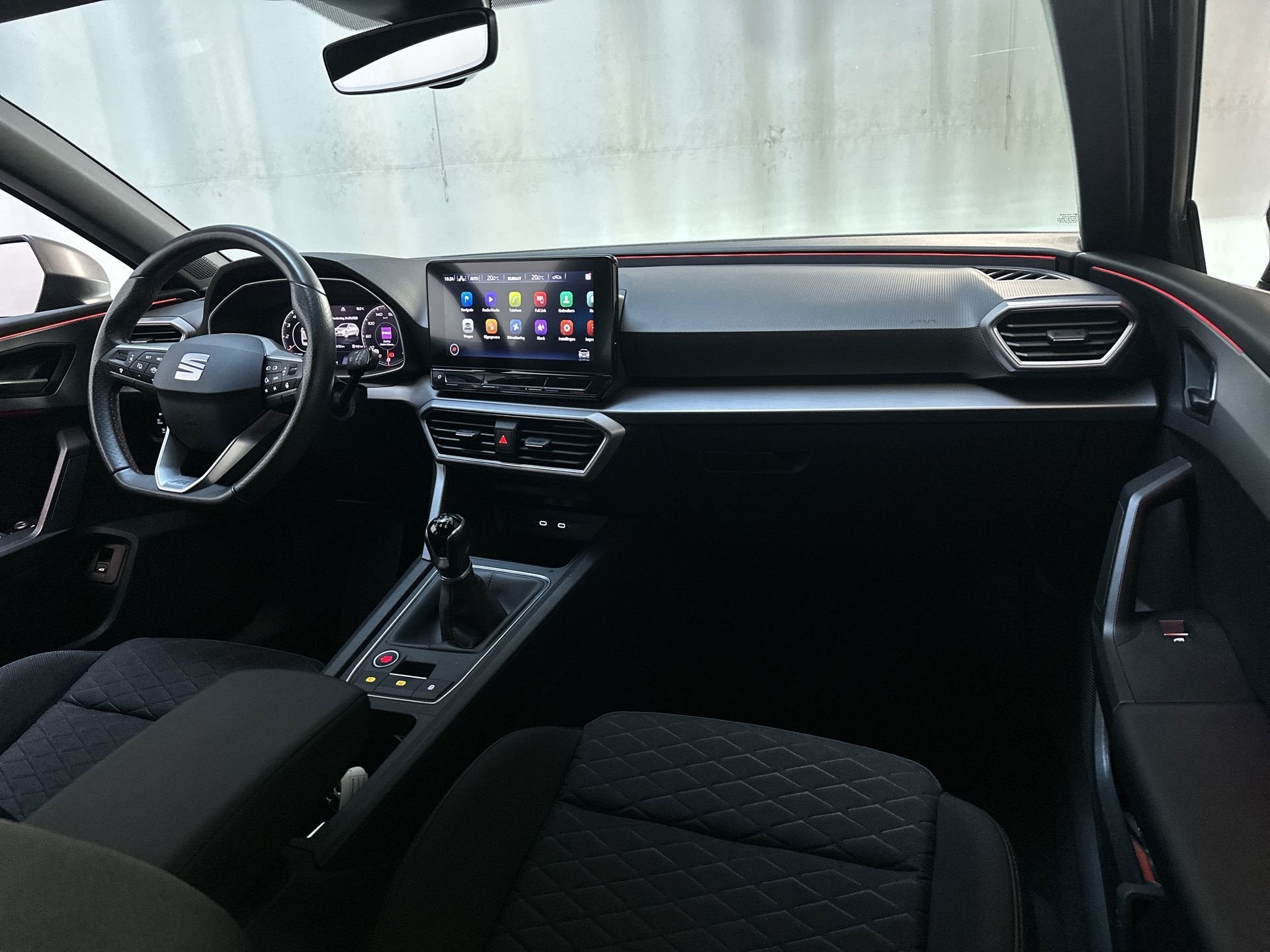 Seat Leon Sportstourer 1.5 TSI 150pk FR Business Intense LED, Voorwielaandrijving, Dealer onderhouden, 1300 kg, 4 cilinders
