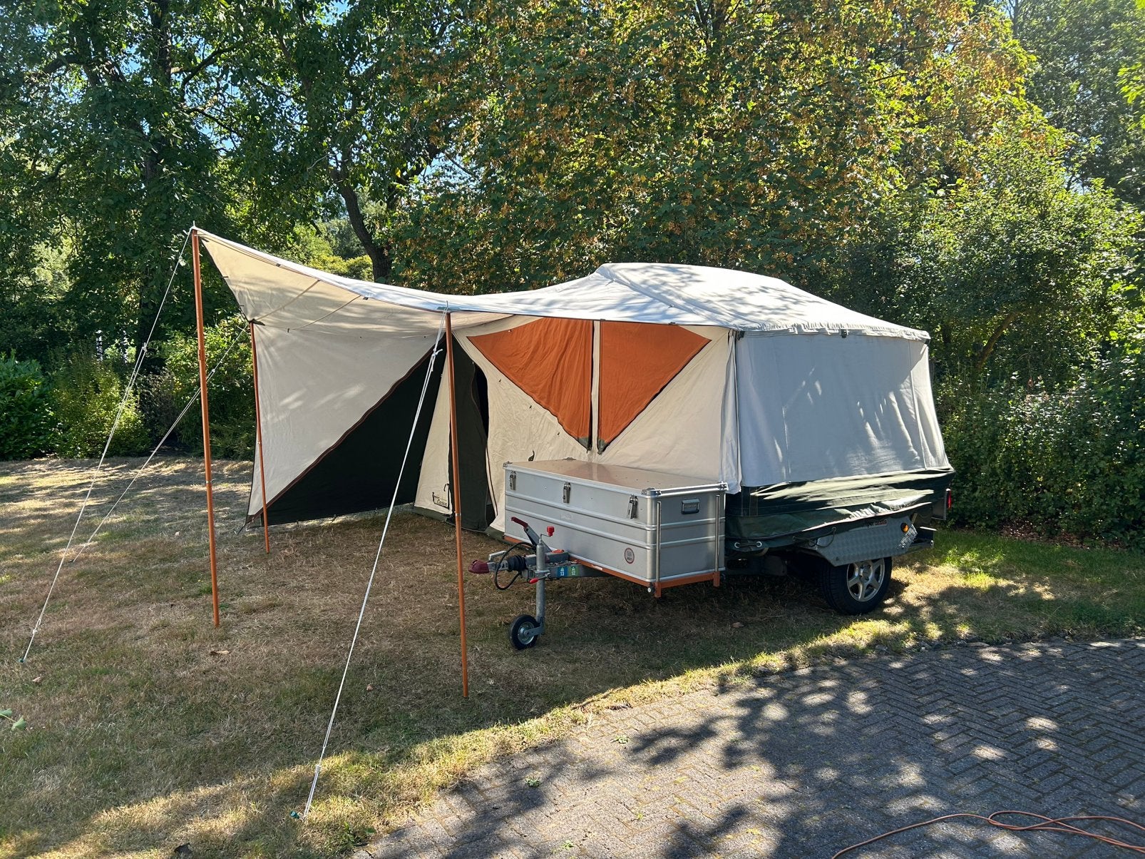 Holtkamper Cocoon M + Keuken, Caravans en Kamperen, Ophalen, Meerkleurig, Tot en met 3, Aanwezig