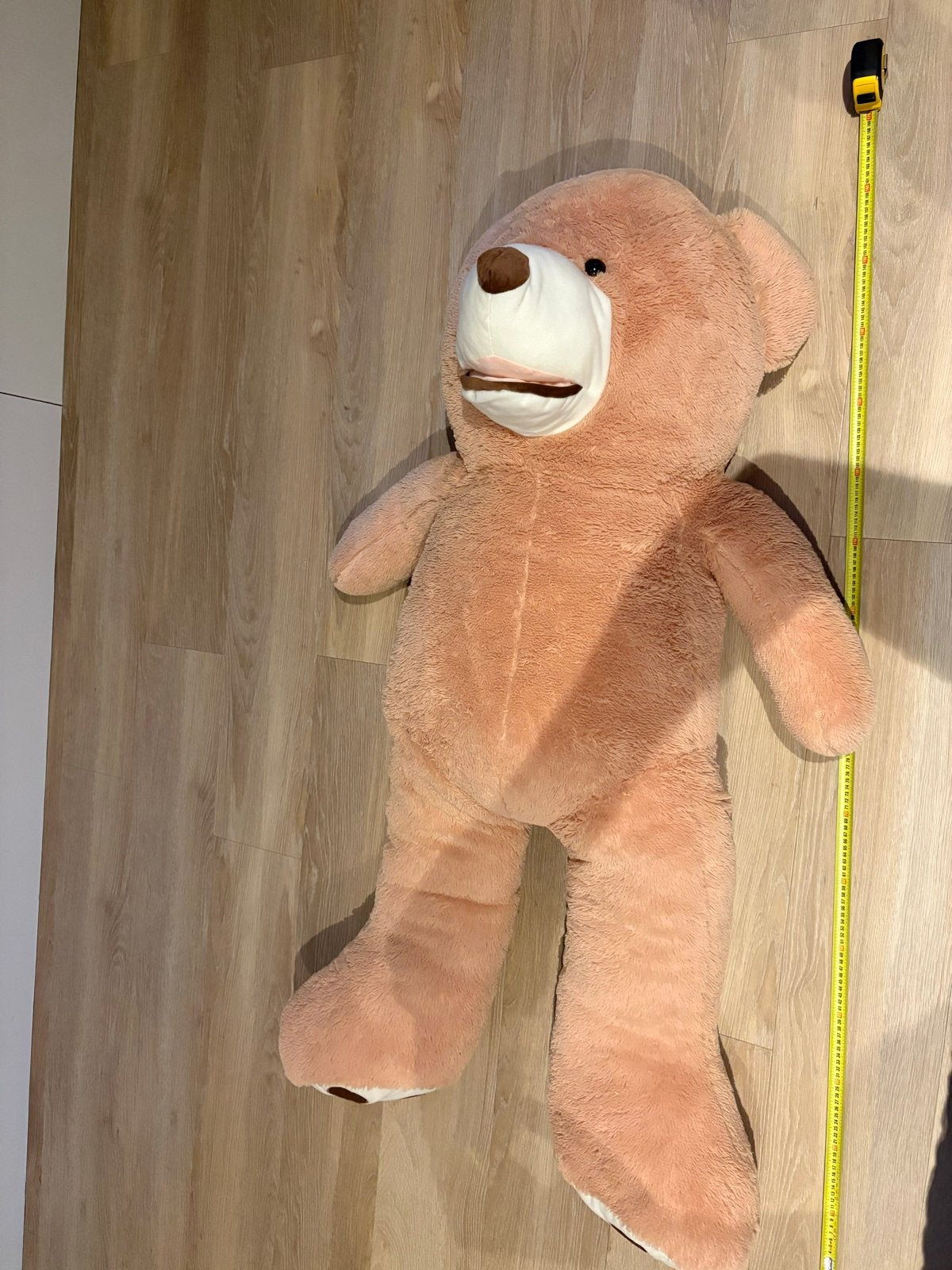 Grote nieuwe teddybeer - 160cm lang, Kinderen en Baby's, Speelgoed | Knuffels en Pluche, Ophalen, Beer, Nieuw, Bruin