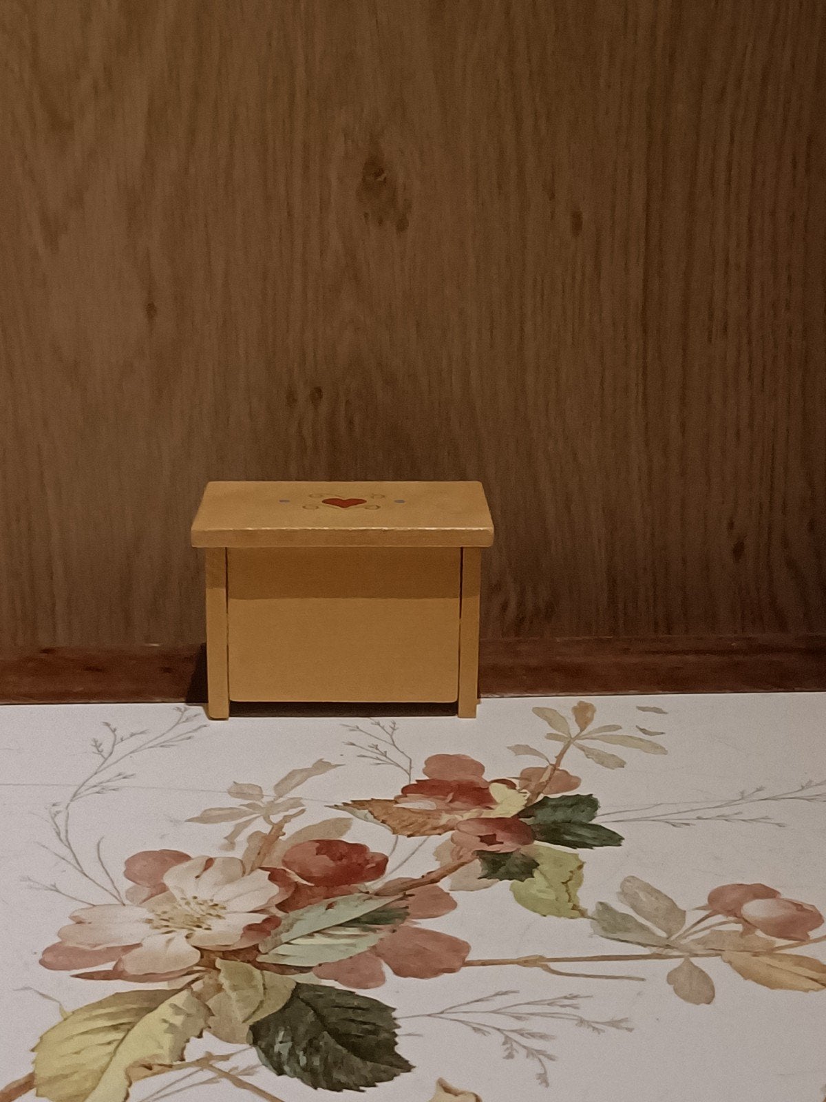 Speelgoed kistje poppenhuis 1:12, Verzenden, Gebruikt, Poppenhuis