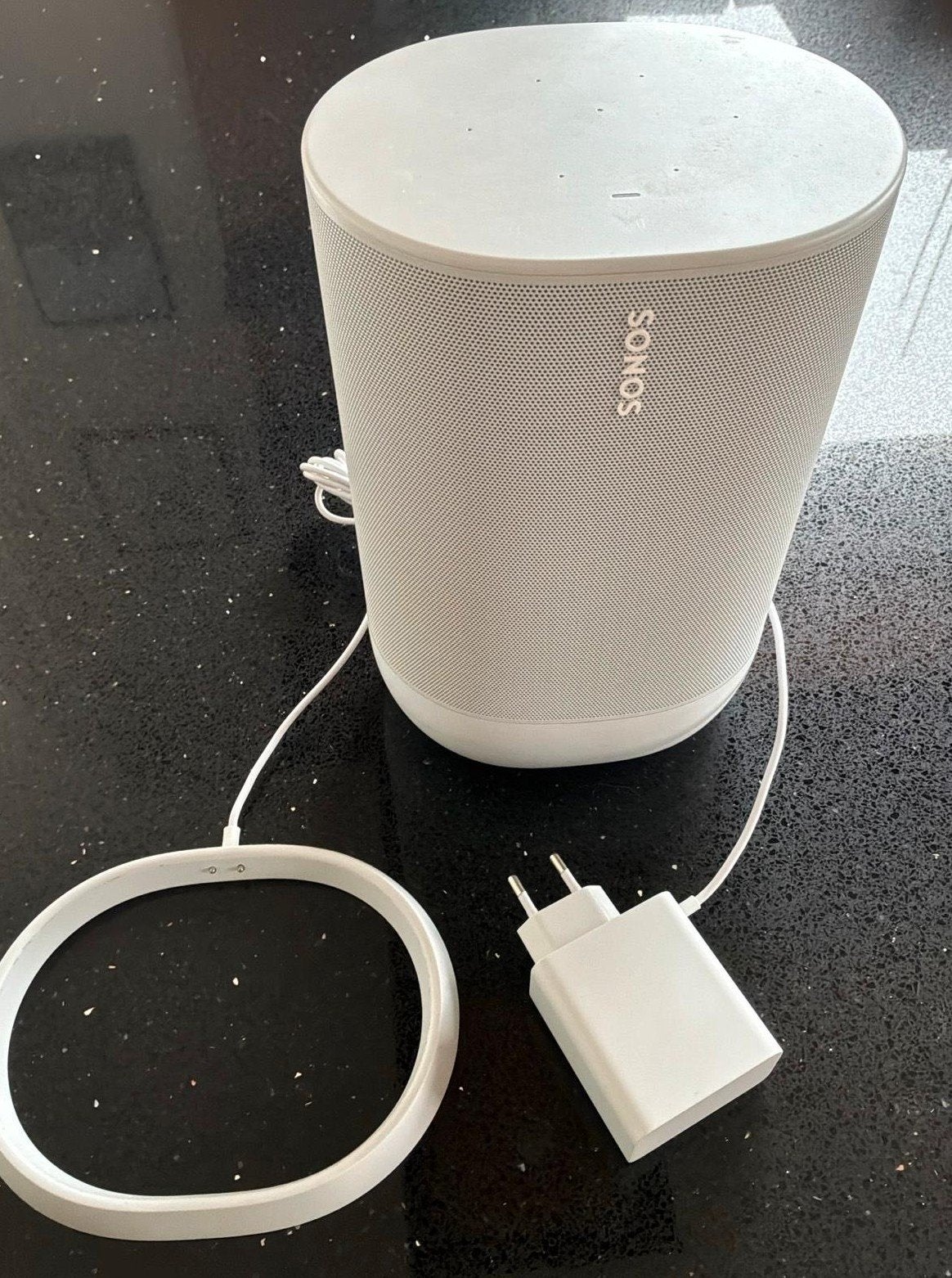 Sonos Move slimme speaker wit met oplaadstation, Slimme speaker, Verzenden, Zo goed als nieuw, 60 tot 120 watt