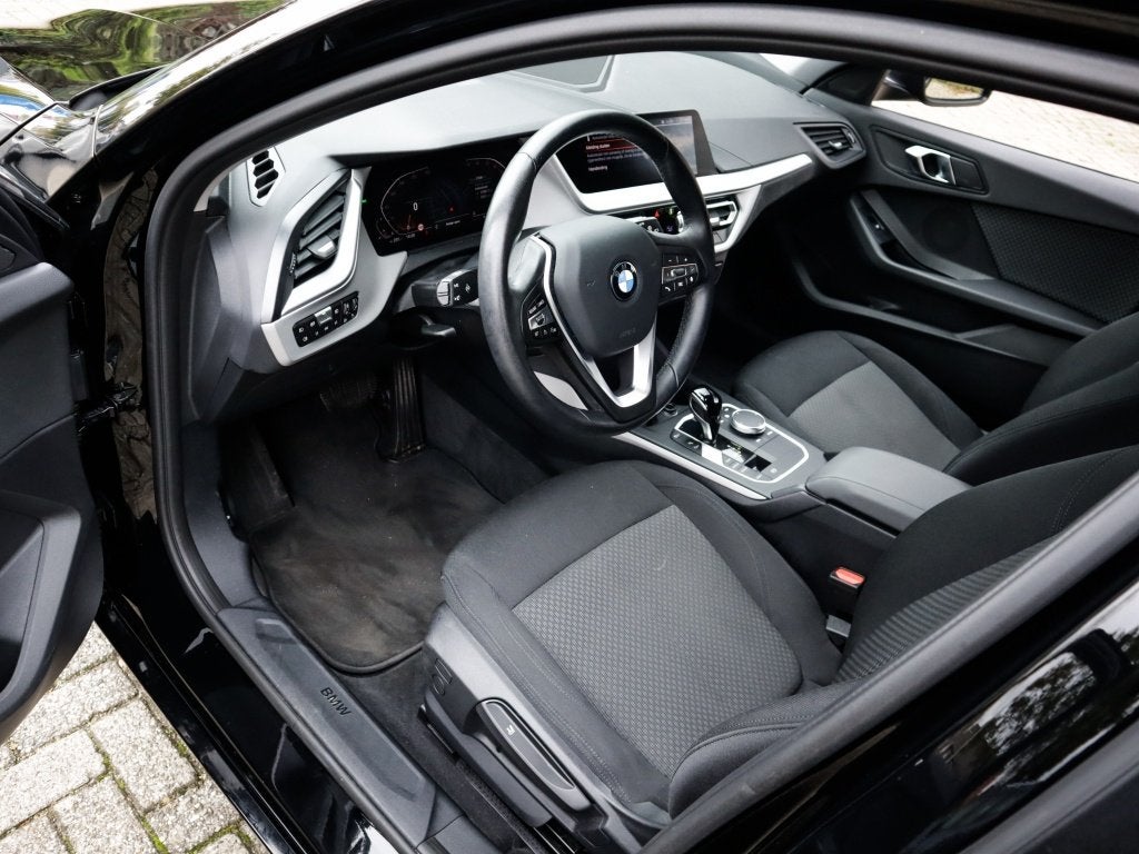 BMW 1-serie 118i Business Edition 1e-Eig. & Dealer-Onderh BO, Auto's, 12 maanden, Gebruikt, Zwart, Bedrijf
