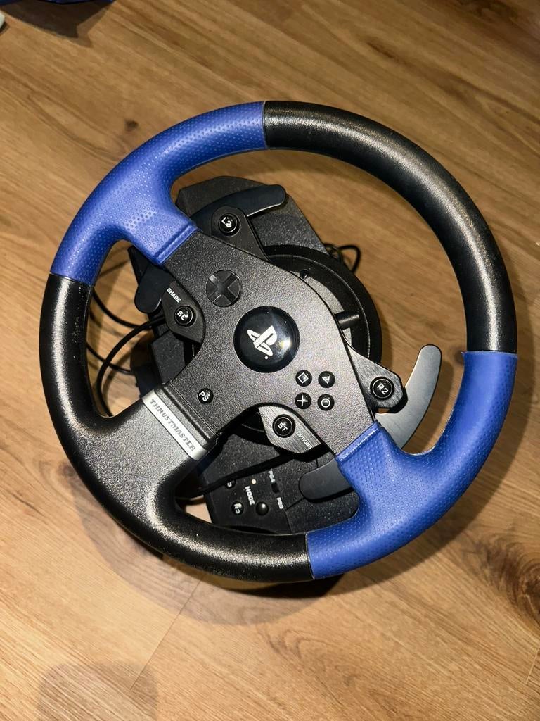 Thrustmaster T150 Racing Wheel + T3PA Pedalen (PS4/PS5/PC), Ophalen of Verzenden, Zo goed als nieuw, Stuur of Pedalen, PlayStation 4