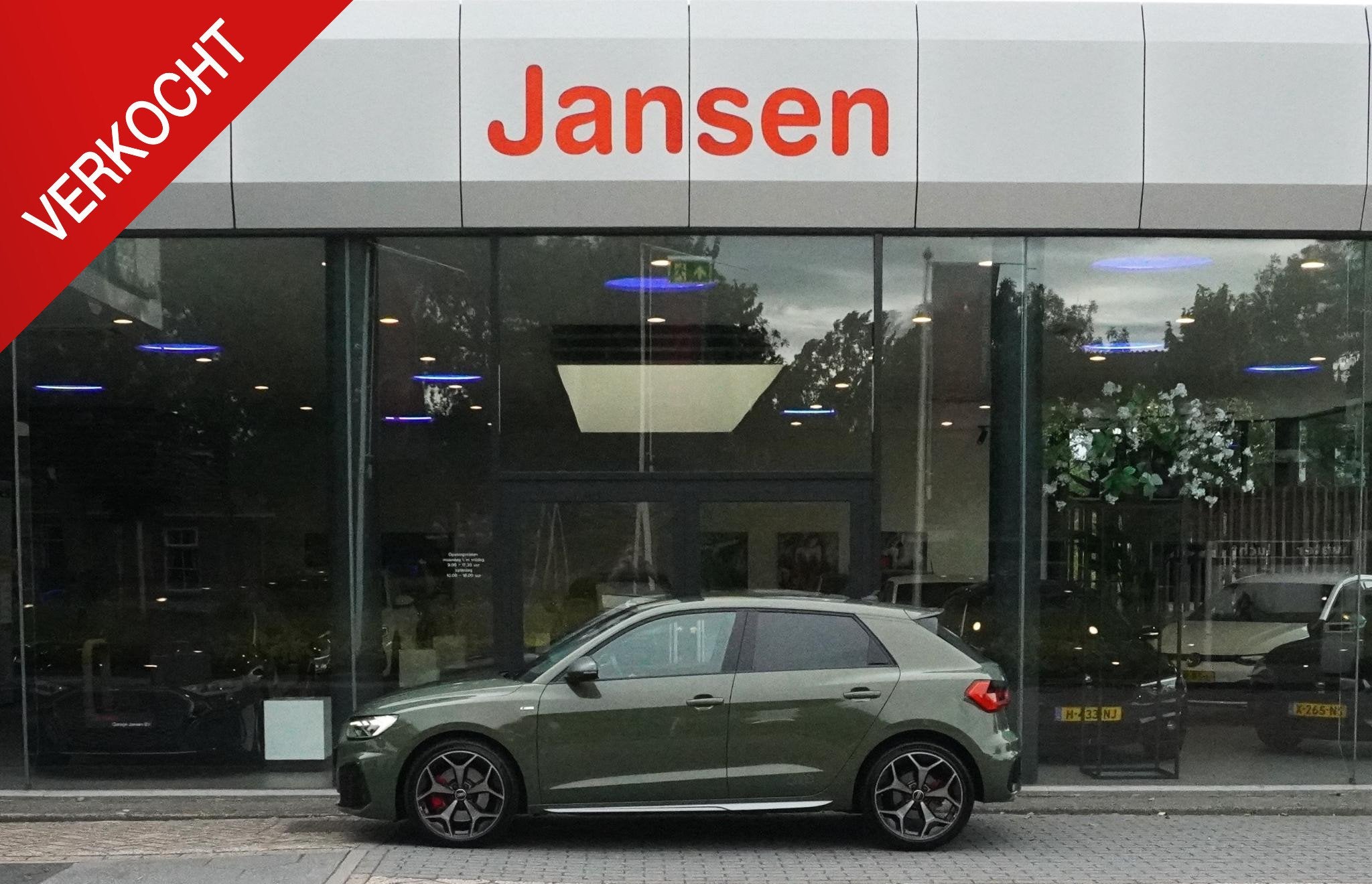 Audi A1 Sportback 40 TFSI S Line edition one | CARPLAY | SON, Auto's, 12 maanden, Stof, 4 cilinders, Bedrijf