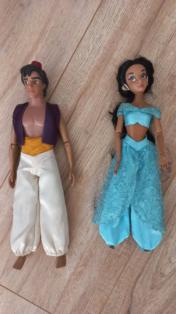 Disney poppen Aladdin en Jasmine, Ophalen of Verzenden, Zo goed als nieuw, Barbie