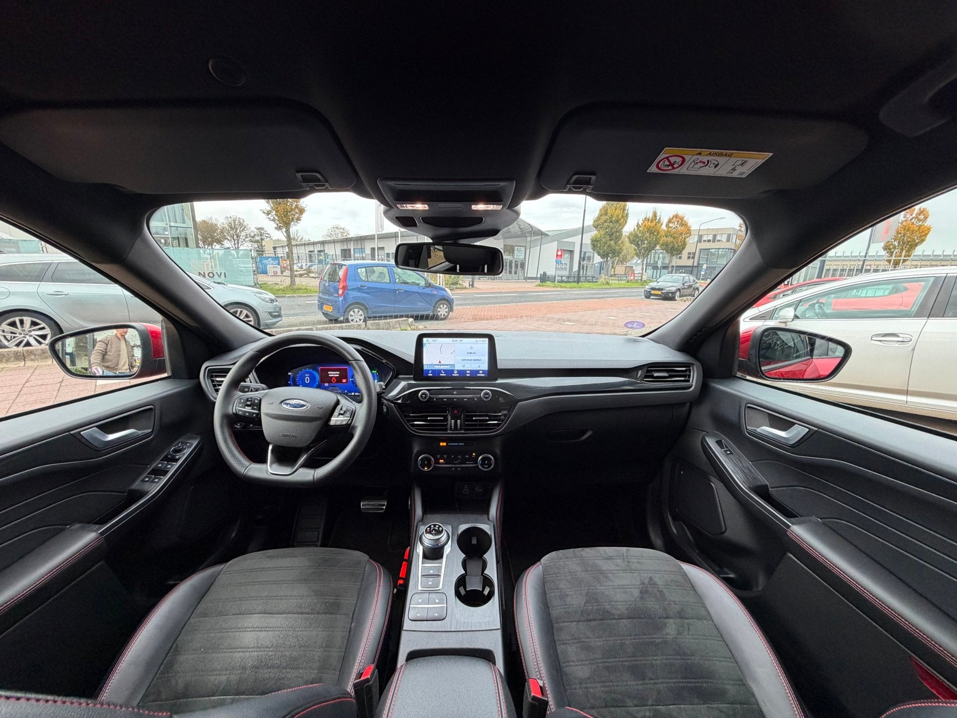 Ford Kuga 2.5 PHEV ST-Line X AUT|NAV|ACC|HeadUp|DealerOH, Auto's, 14 kWh, Gebruikt, 4 cilinders, Bedrijf