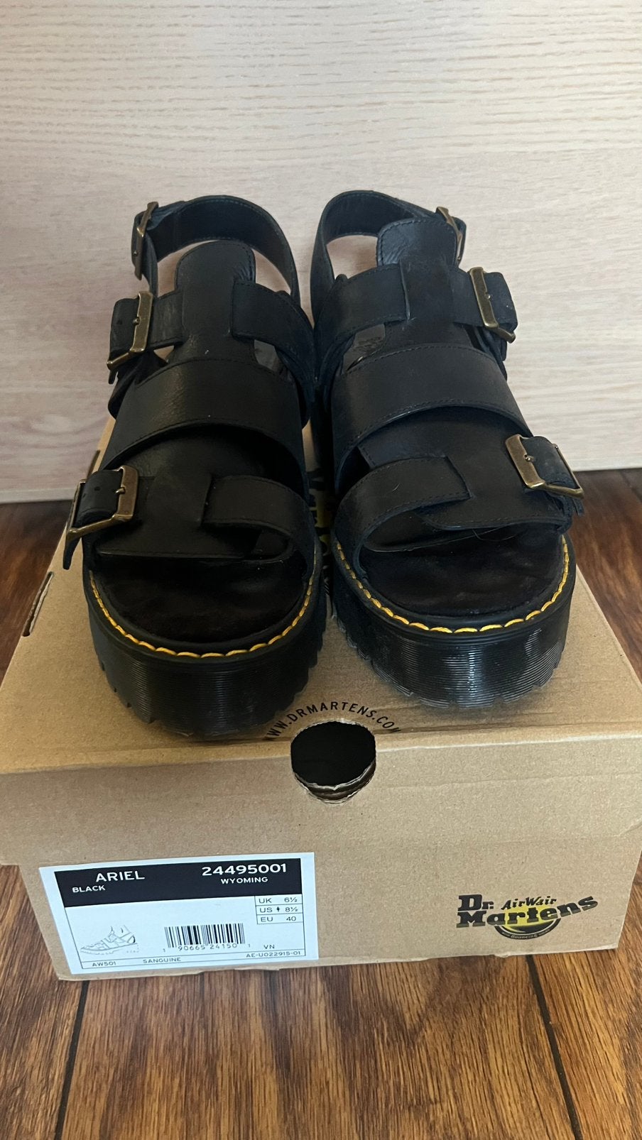 Dr martens sandalen Ariel maat 40, Zwart, Zo goed als nieuw, Sandalen of Muiltjes, Ophalen of Verzenden
