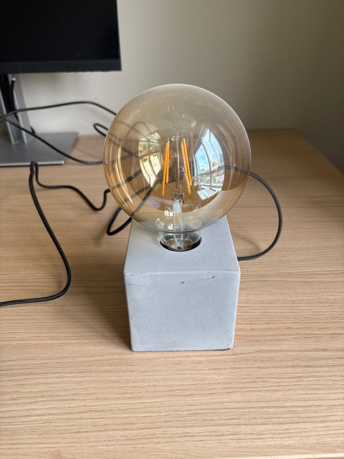 Betonnen tafellamp, Ophalen, Overige materialen, LED verlichting, Overige merken