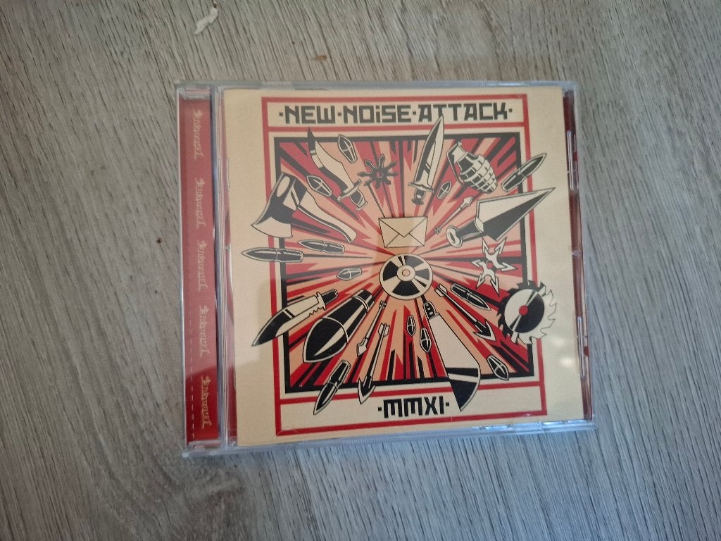 Cd Verzamel New Noise Attack - MMXI (2011), Ophalen of Verzenden, Zo goed als nieuw, Verzamelalbum, Heavy metal