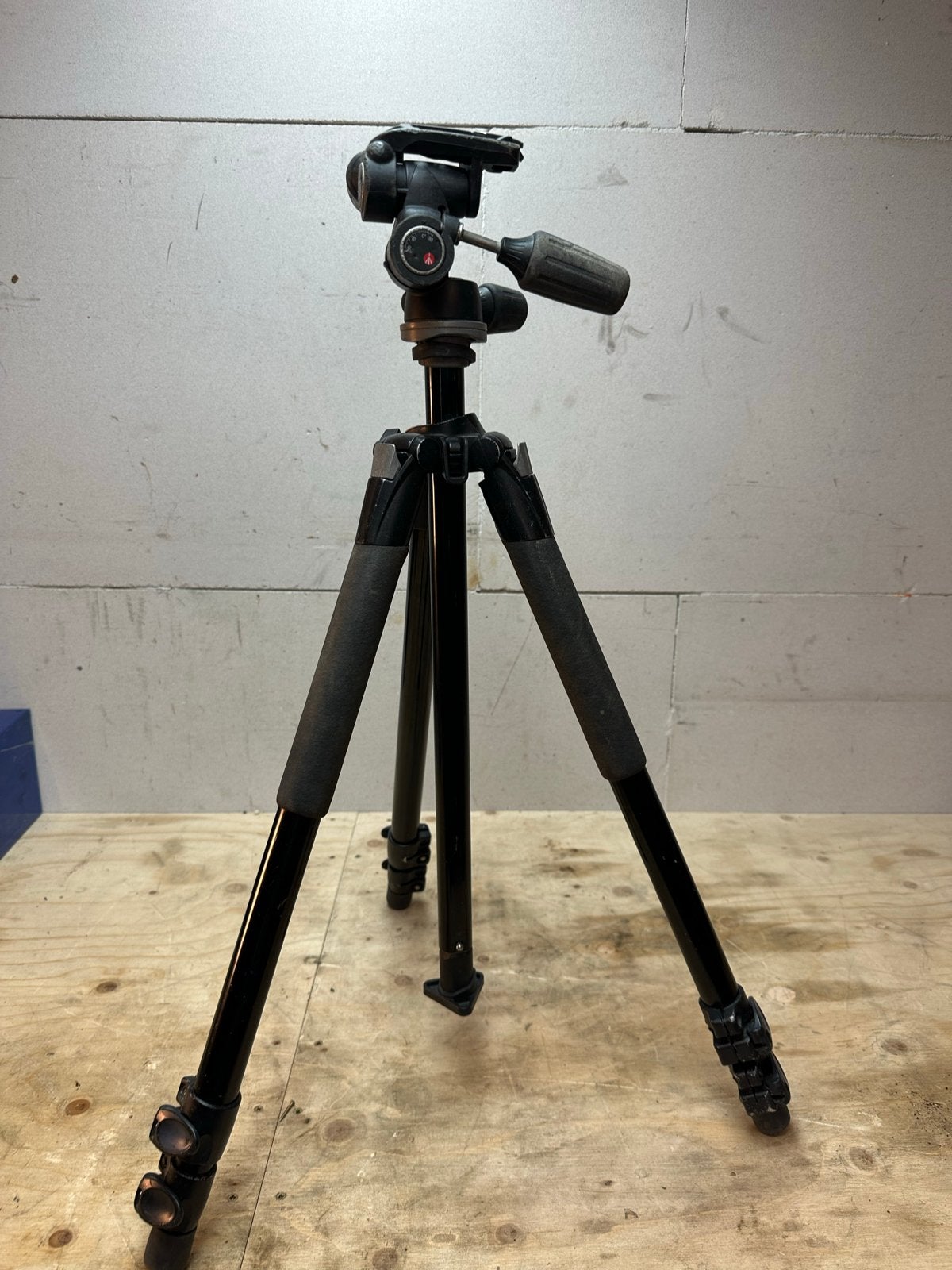 Manfrotto 055XB statief met balhoofd, Gebruikt, 150 tot 175 cm, Manfrotto, Met balhoofd