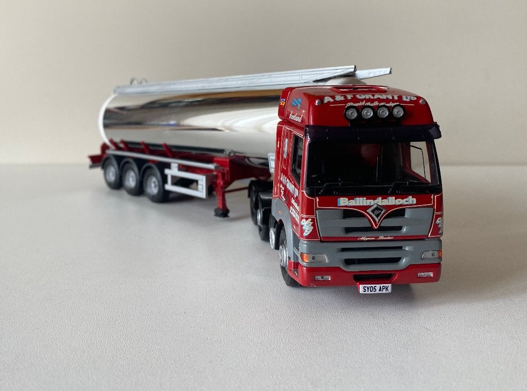 Corgi - Foden A & F Grant Ltd Ballindalloch Alpha Tanker, Hobby en Vrije tijd, Modelauto's | 1:50, Ophalen of Verzenden, Zo goed als nieuw