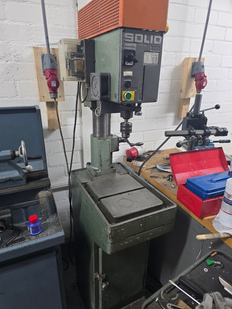 Kolomboormachine type Solit TB 20 met morseconus