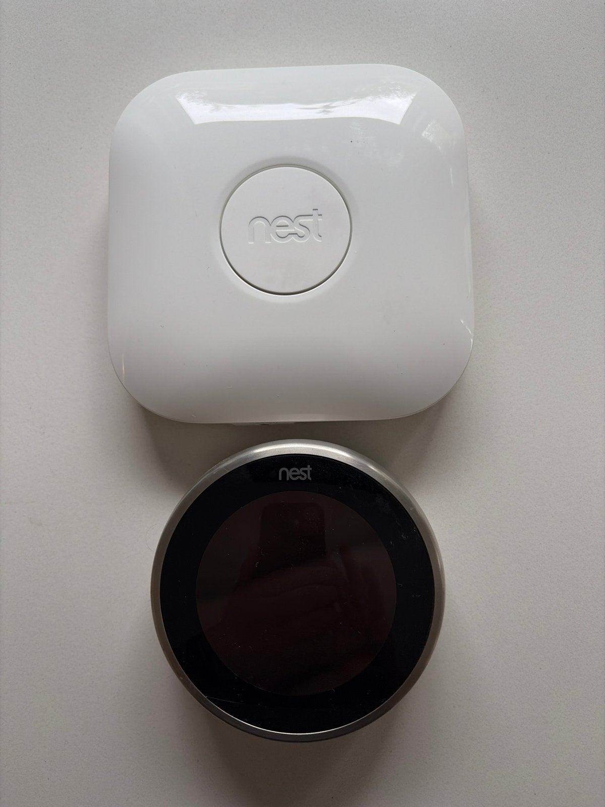 Nest Thermostaat met Heat Link - Slimme Verwarming, Verzenden, Slimme thermostaat, Zo goed als nieuw