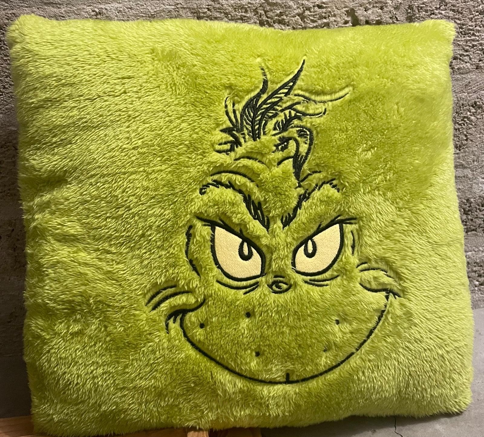 Zacht Grinch Kussen - Groen Sierkussen met Karakter, Met print, Vierkant, Ophalen of Verzenden, Zo goed als nieuw