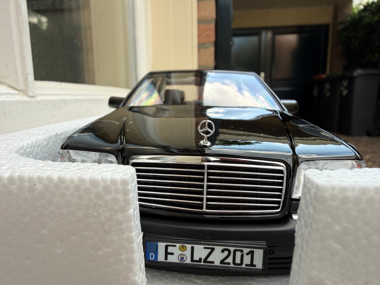 1:18 Mercedes Benz W140 S600 S-Klasse zwart 1997 Norev, Auto, Norev, 70-72 Av. de Bohlen, Vaulx-en-Velin, 69120, France, Norev
