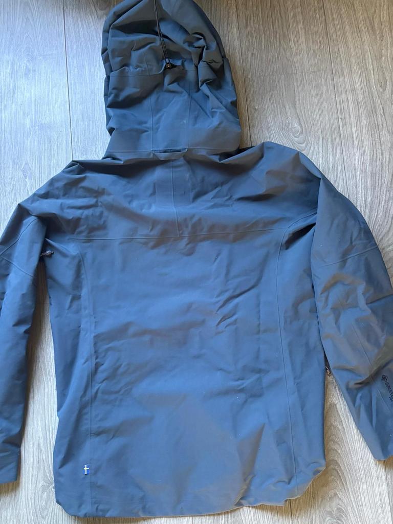 Fjällräven Bergtagen GTX Pro Jacket W - Nieuw - Maat M, Kleding | Dames, Jassen | Zomer, Ophalen of Verzenden, Nieuw, Maat 38/40 (M)