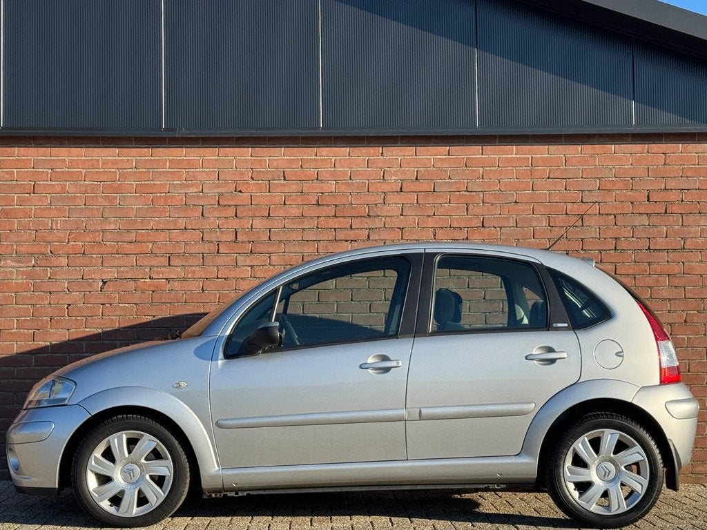 Citroën C3 1.6i-16V EXCLUSIVE | NL-AUTO! | CRUISE! | CLIMA!, Auto's, Citroën, Gebruikt, Zwart, 4 cilinders, 1108 kg