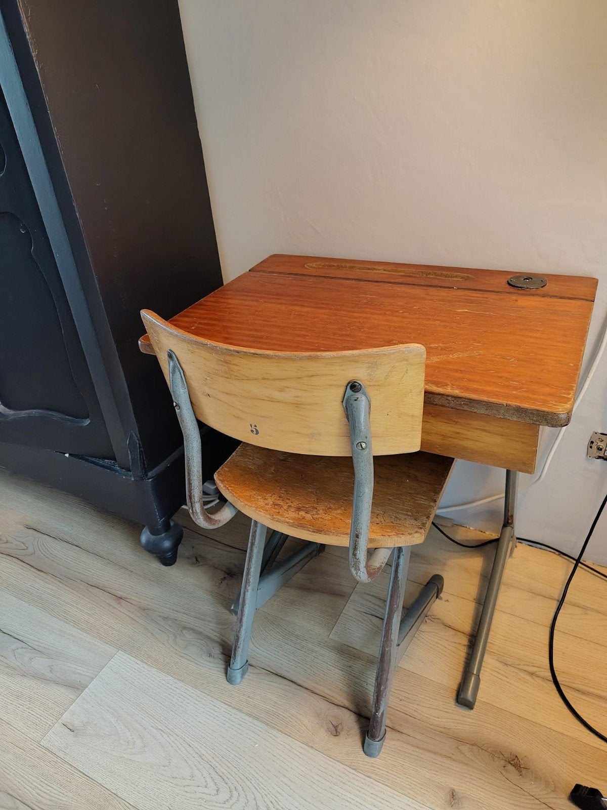 Vintage (school)bureautje met stoeltje, Ophalen, Gebruikt, Tafel(s) en Stoel(en)