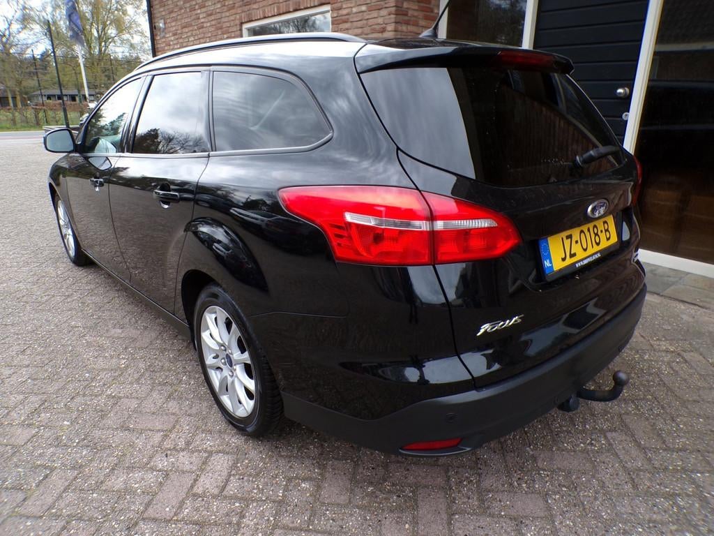 Ford Focus Wagon 1.0 Trend Edition, Auto's, Gebruikt, Navigatiesysteem, Zwart, Handgeschakeld