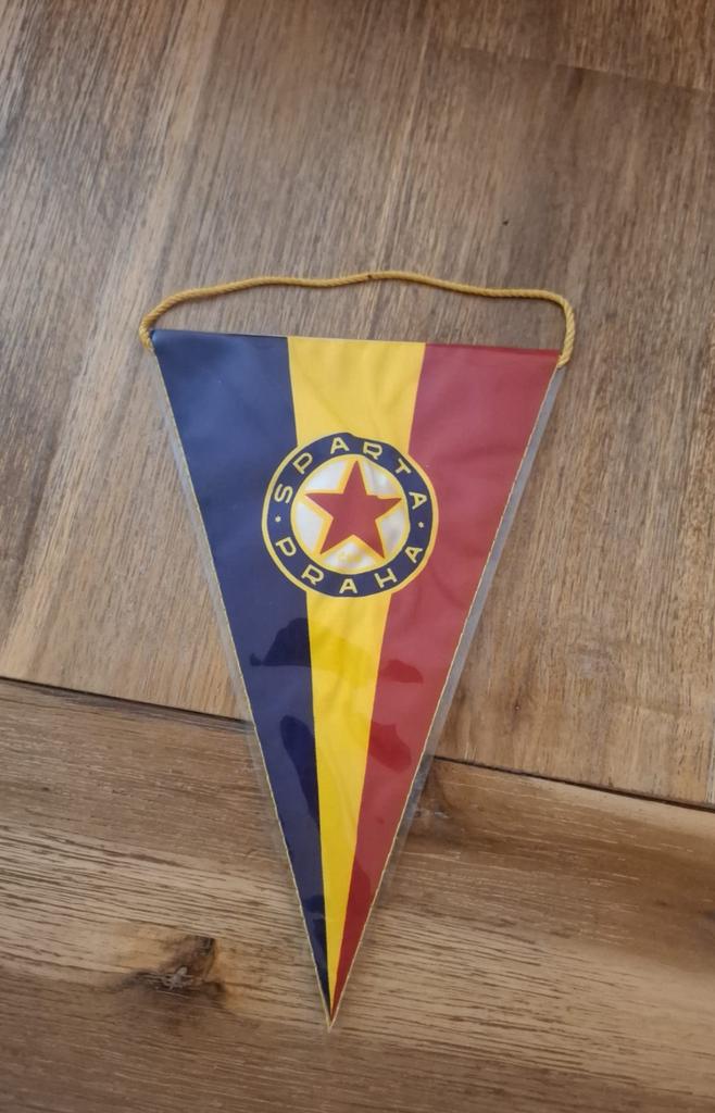 Sparta Praag vaantje, Verzamelen, Sportartikelen en Voetbal, Ophalen of Verzenden, Zo goed als nieuw, Sparta, Vaantje of Sjaal