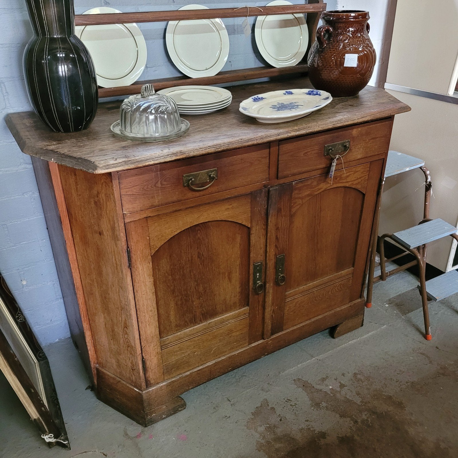 Brocante oude eiken commode dressoir lage kast, Ophalen