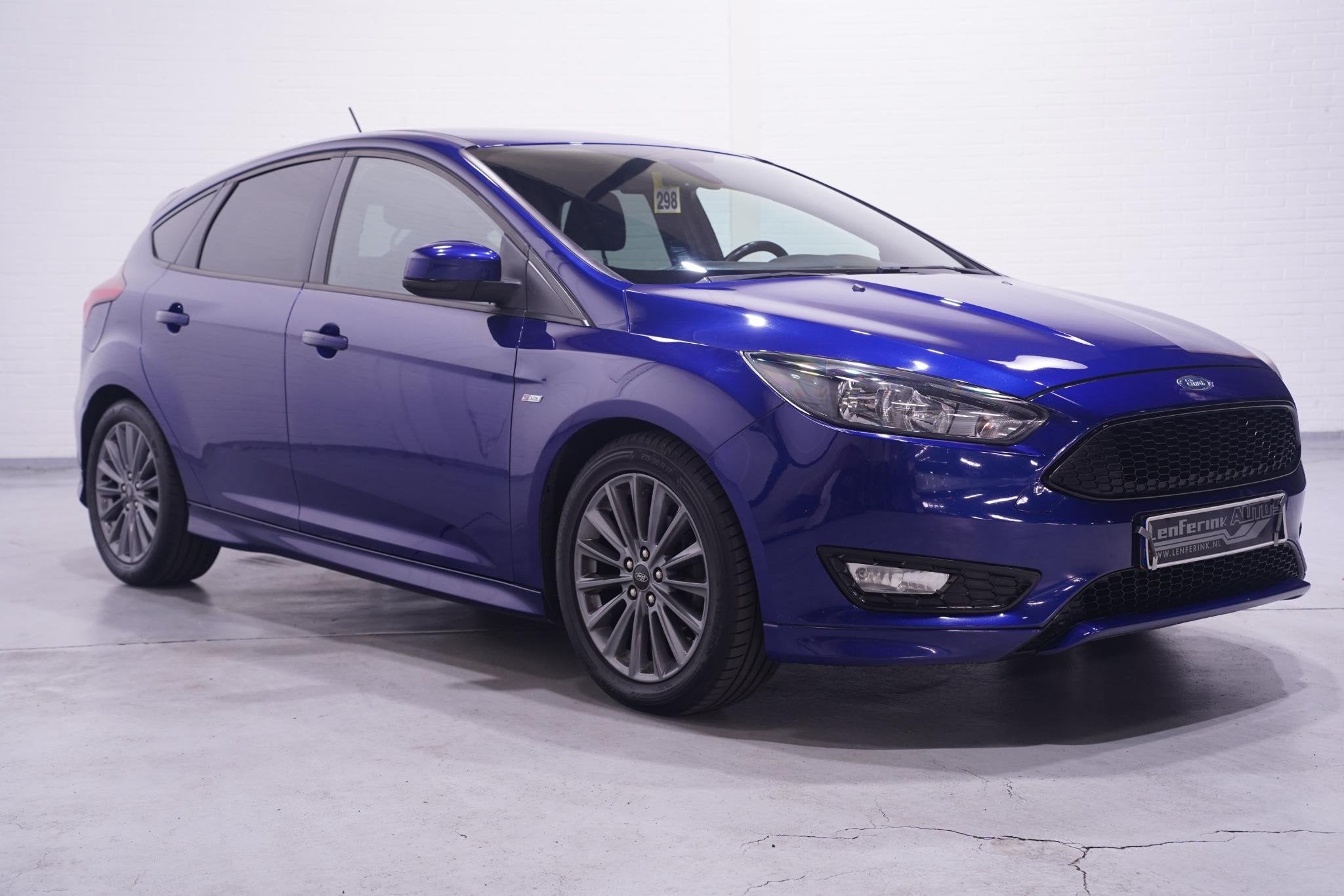Foto 3 van Ford Focus 1.0 ST-Line Navi Cruise Parkeersensor