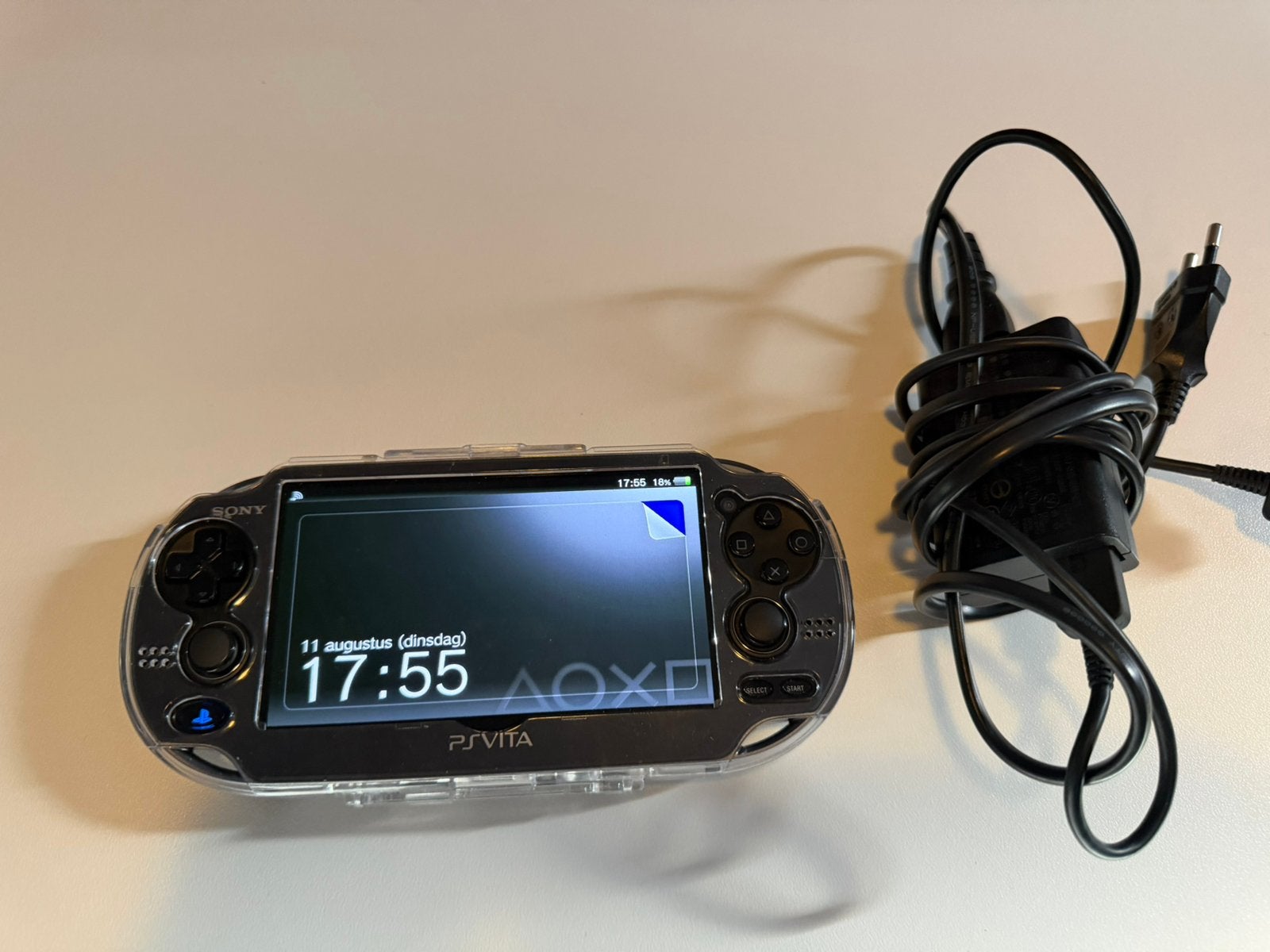 Playstation ps vita Oled / met extra’s / Game Sd kaart etc ., Spelcomputers en Games, Spelcomputers | Sony PlayStation Vita, Ophalen of Verzenden