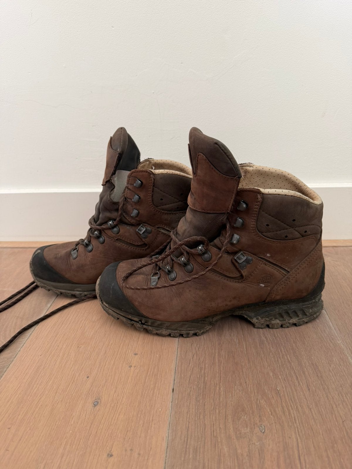 Hanwag wandelschoenen 42,5, Sport en Fitness, Bergsport en Wandelen, Ophalen, Zo goed als nieuw, Schoenen