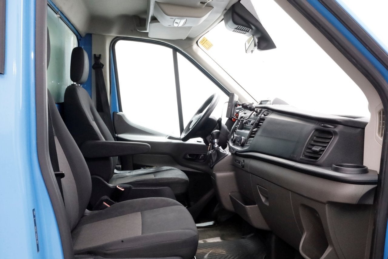 Ford Transit 350 2.0 TDCI 130pk E6 Bakwagen met achterdeuren, Auto's, Voorwielaandrijving, 15 km/l, Euro 6, Blauw