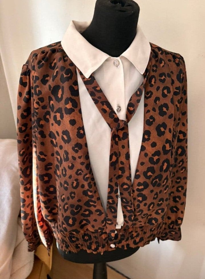 Mooie panterprint blouse 2 in 1 ZGAN, Ophalen of Verzenden, Zo goed als nieuw, Maat 42/44 (L), Bruin