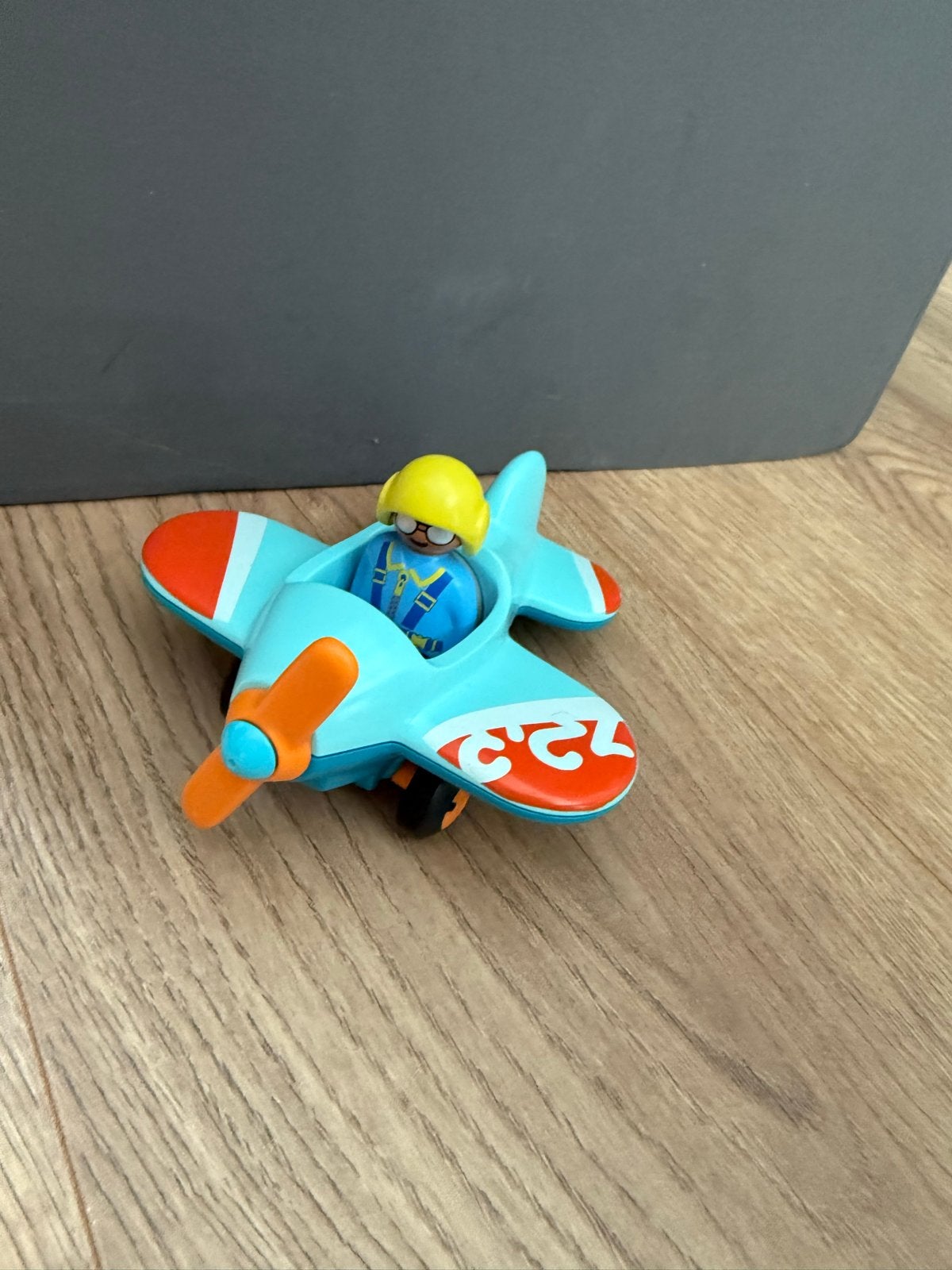 Playmobil vliegtuig met piloot - Zo goed als nieuw, Ophalen of Verzenden, Zo goed als nieuw