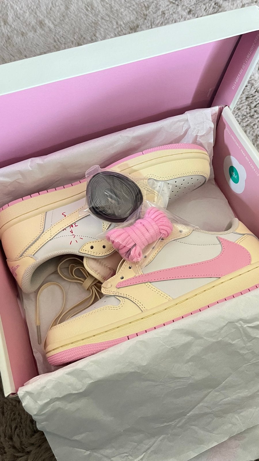 Travis Scott x Air Jordan 1 Low OG SP 'Shy Pink' - Maat 39, Kleding | Dames, Schoenen, Nieuw, Ophalen of Verzenden, Sneakers of Gympen
