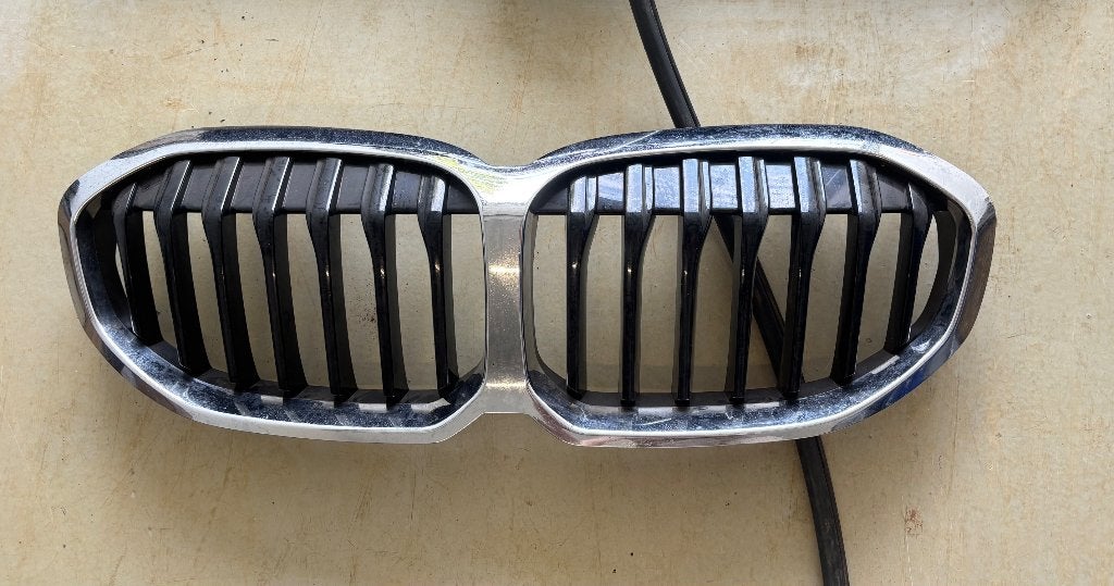 Originele BMW F40 voorgrille, Auto-onderdelen, Gebruikt, Voor, Ophalen of Verzenden, Bumper