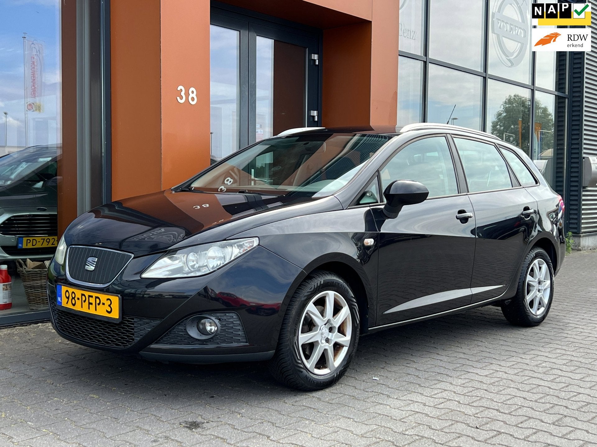 Seat Ibiza ST 1.2TDI|Cruise|Isofix|Airco|El. ramen+Spiegels, Voorwielaandrijving, Euro 5, Gebruikt, Traction-control