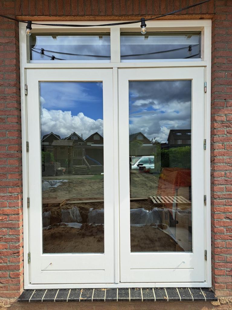 Houten kozijn met openslaande deuren, Gebruikt, Deurkozijn, Ophalen of Verzenden, 150 tot 225 cm